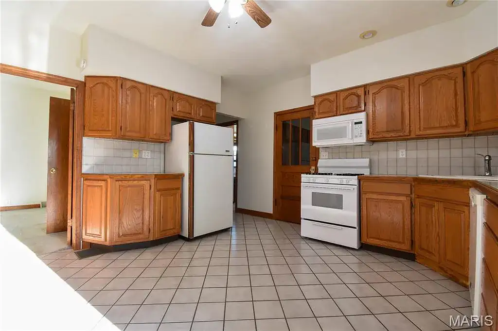 517 N Laurel St in Staunton, photo 19 of 42