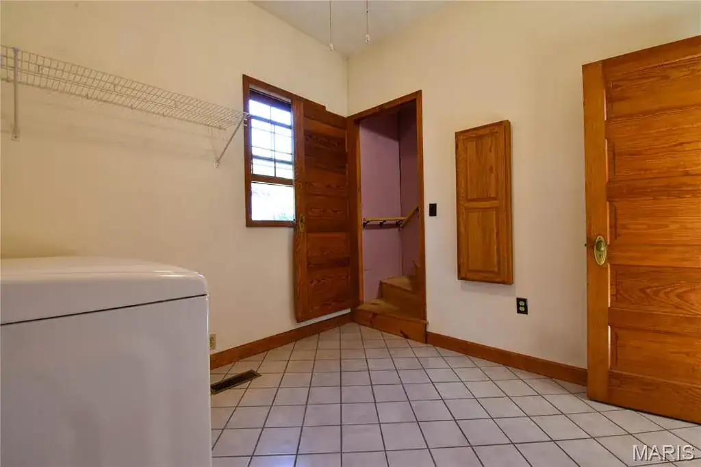 517 N Laurel St in Staunton, photo 29 of 42