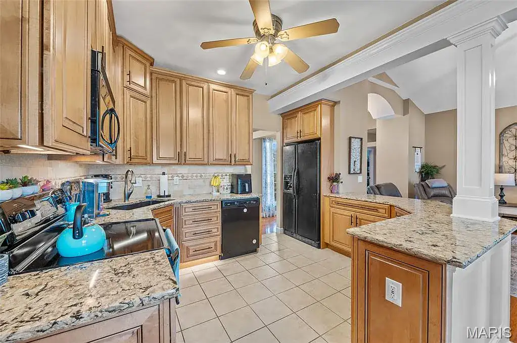 8037 Austin Dr in Troy, photo 5 of 45